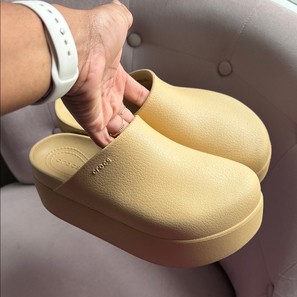CROCS Dylan Platform Clog